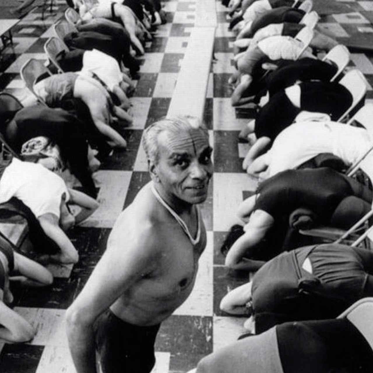 Biografía B.K.S Iyengar